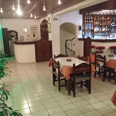 Efi Hotel ماليا المظهر الخارجي الصورة