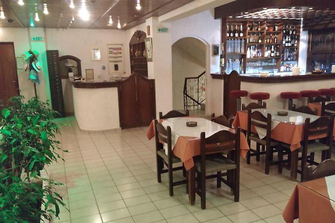 Efi Hotel ماليا المظهر الخارجي الصورة